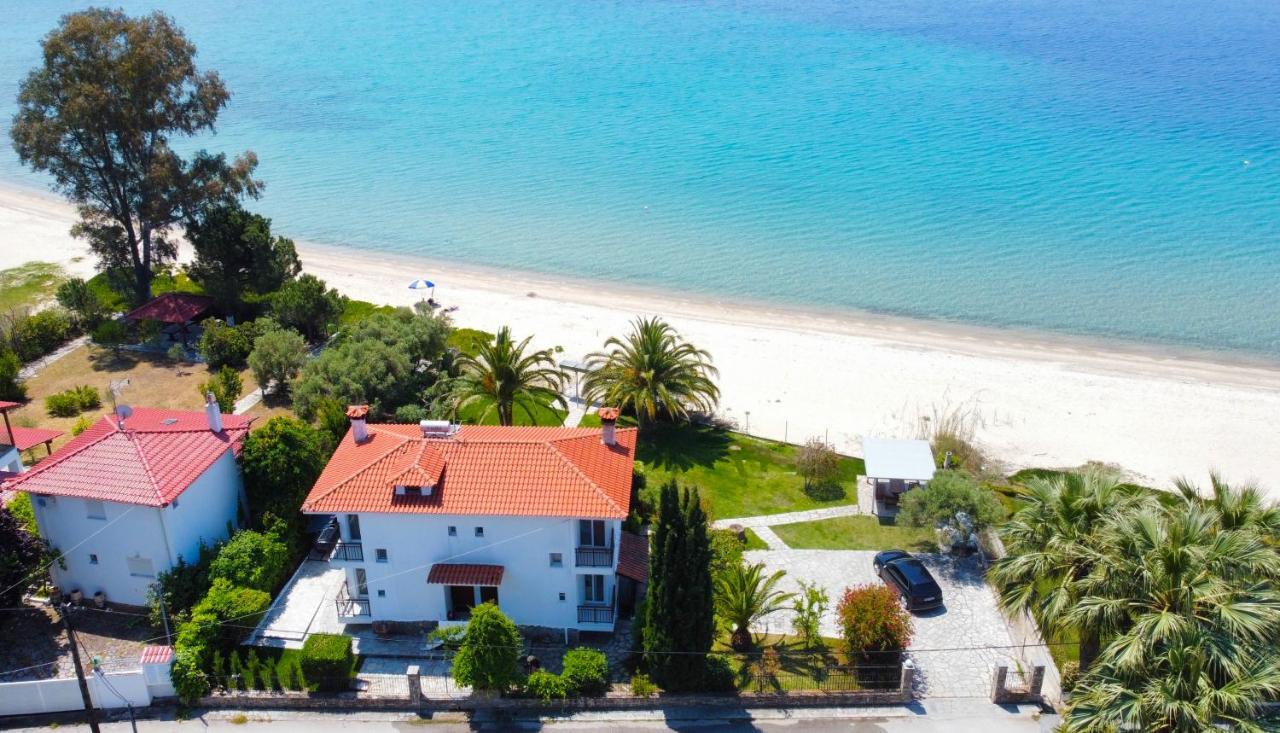 Παραθαλάσσια Βίλα Neos Marmaras Exterior photo